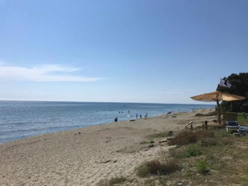 A 5 Mn A Pied De La Mer, Piscine ,Tennis, Paillote Сервион Екстериор снимка